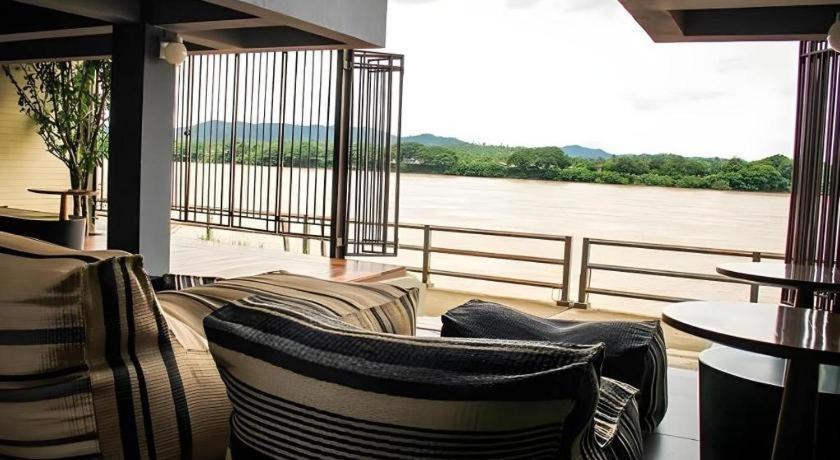 Chic Chiangkhan Hotel Chiang Khan Exterior photo